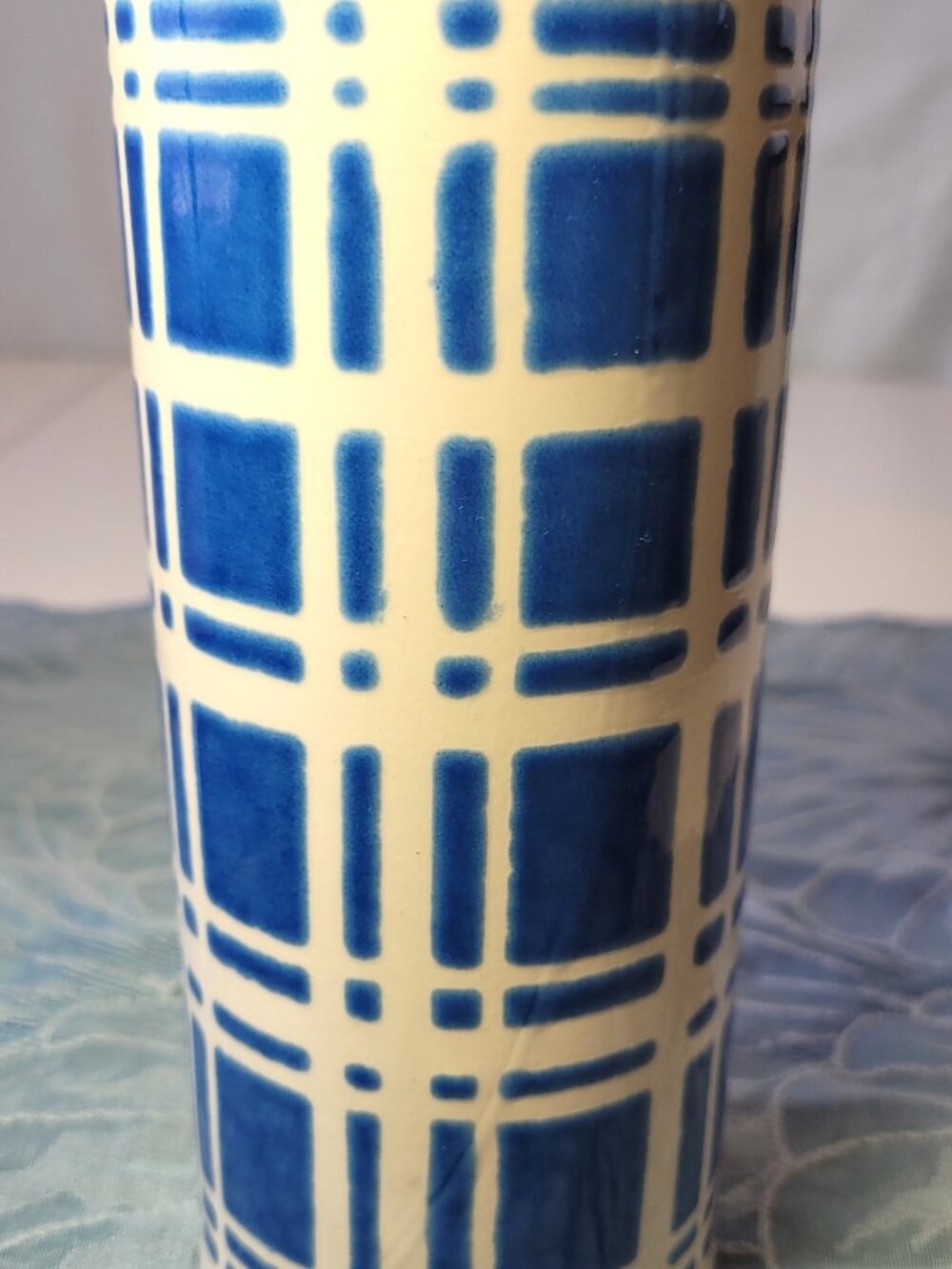 Circa 1950s Plaid Ceramic Cylinder Vase Italy H.M. Cory Blue Cream